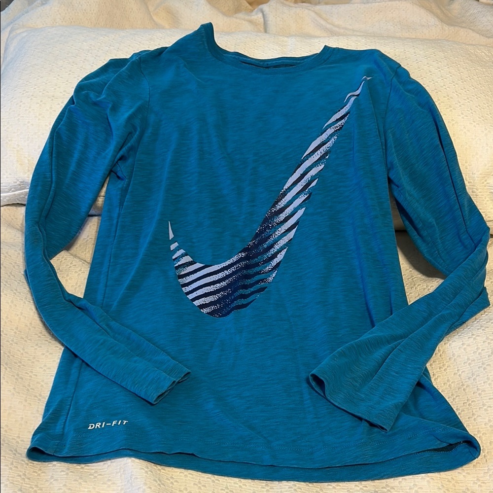 Nike men’s small DriFit Blue Long Sleeve Shirt